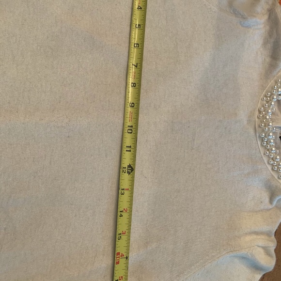 Sweater - Picture 5 of 6